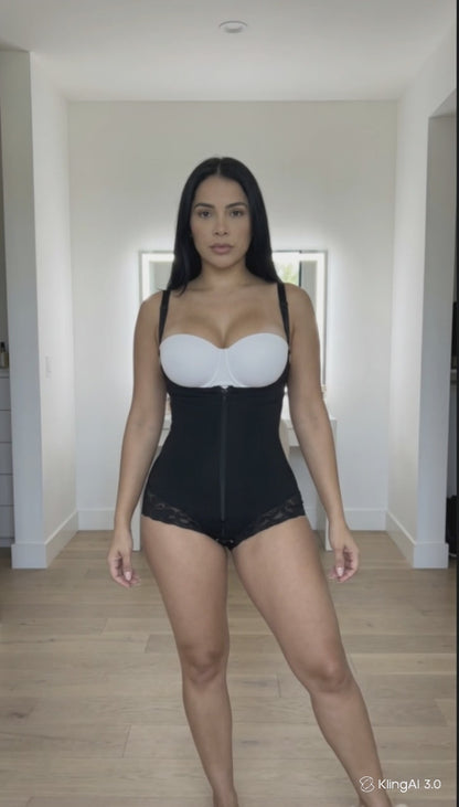 Body gainant ventre plat-fesses bombés
